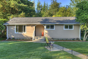 328 W 2nd St, North Bend 98045